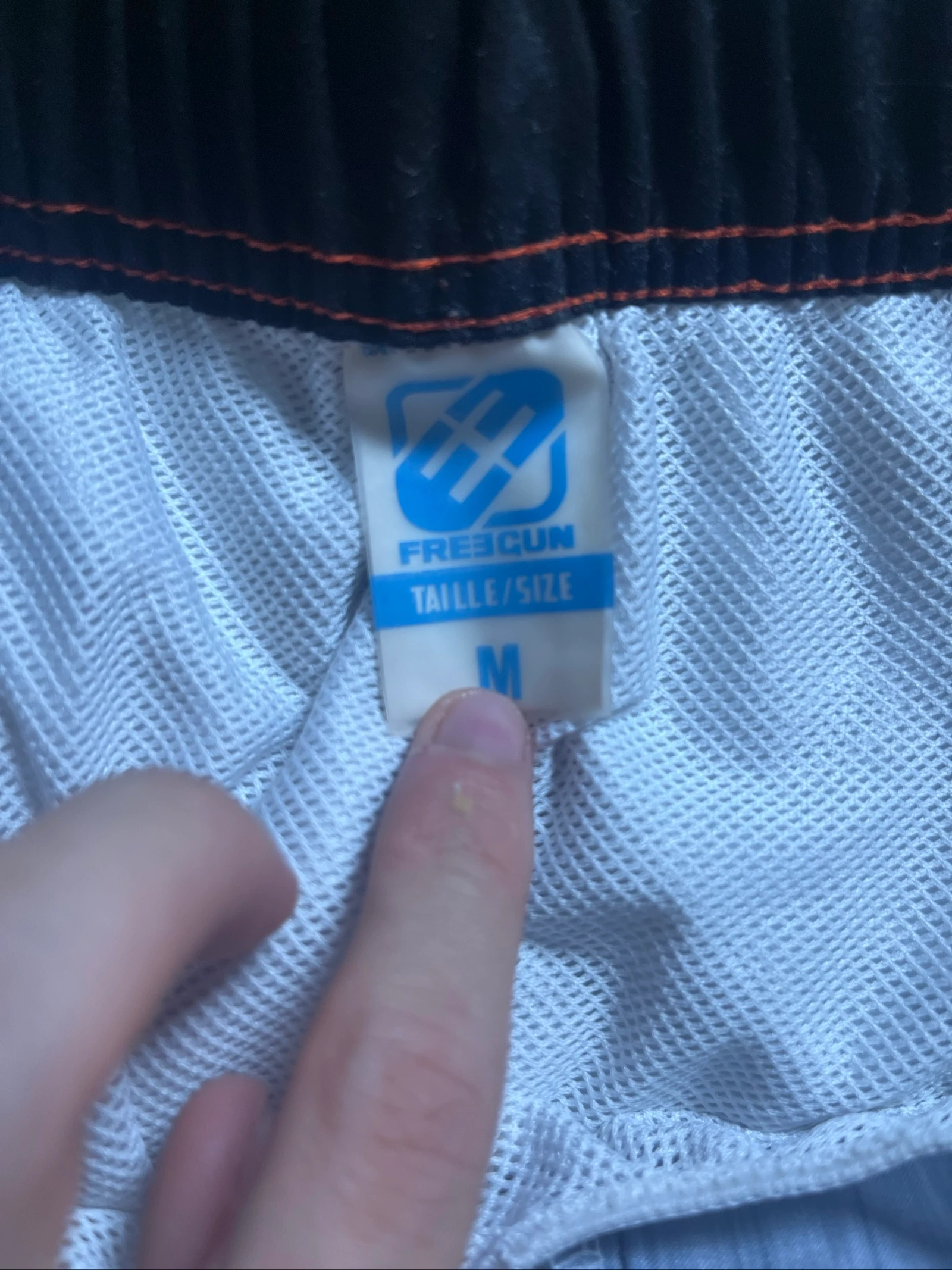 Boardshort tropical flores anaranjadas inscripción japonesa - Freegun - Talla M - muy buen estado – photo 2